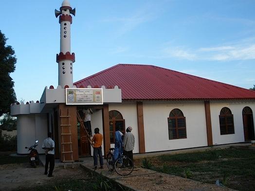 Muangani Villagers Meet Their New Mosque