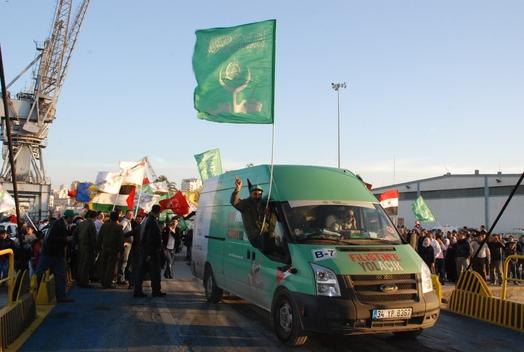 شريان الحياة تنطلق إلى العريش