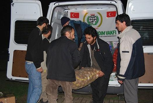 Chechen refugees receive aid