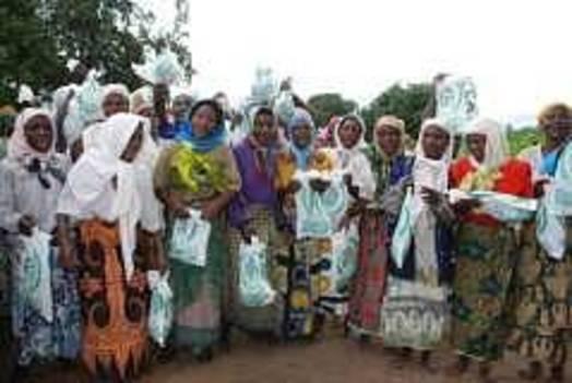 Malawian Muslims greet fellow Turkish Muslims