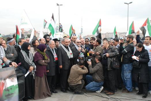 Viva Palestina conquers hearts of Istanbulites