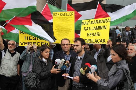 Mavi Marmara mağdurlarından savcılar hakkında suç duyurusu