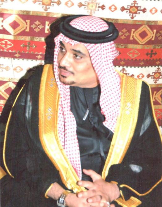 UAE diplomat donates dates to Somalia