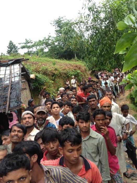 IHH teams in Arakanese refugee camps