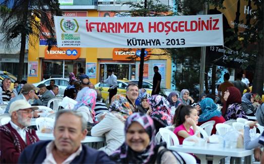 Gezici İftar Tırı Kütahya'da
