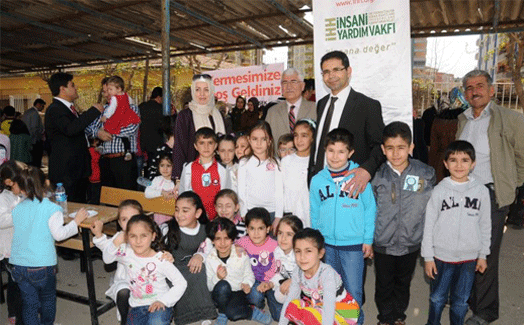 Batmanlı annelerden yetimler için kermes