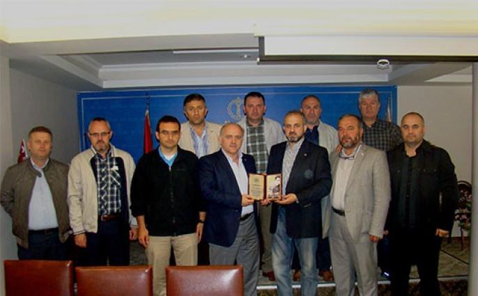 Sakarya İHH’dan MÜSİAD’a teşekkür ziyareti