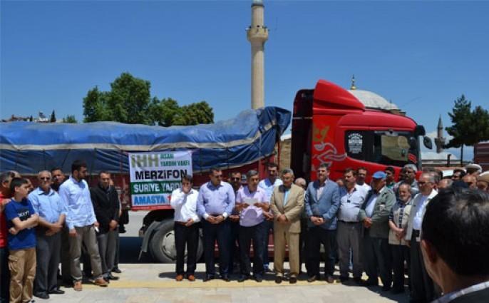 Amasya’dan Suriye’ye 7 TIR’lık insani yardım