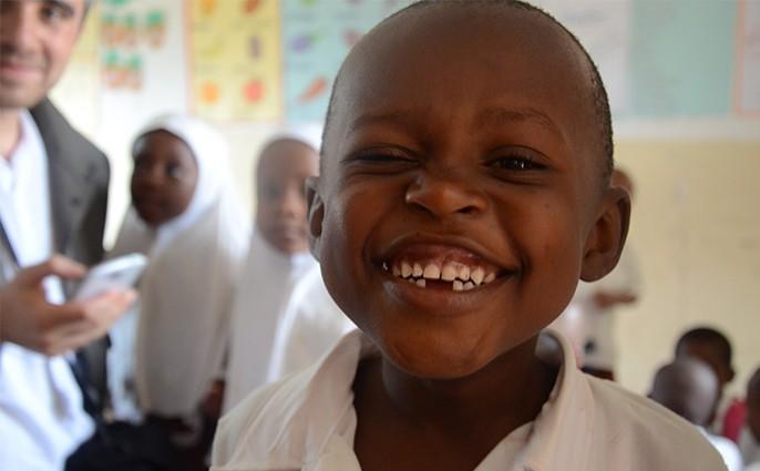 IHH puts a smile on orphans' faces in Ramadan