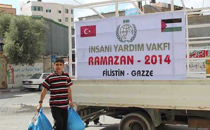 Gazze’de bombalar altında Ramazan