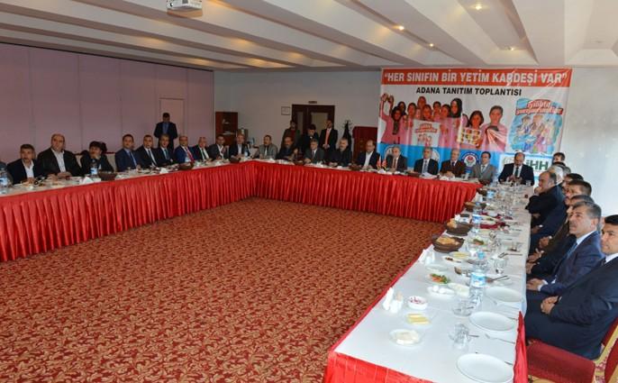 Her Sınıfın Bir Yetim Kardeşi Var Projesi Adana'da tanıtıldı