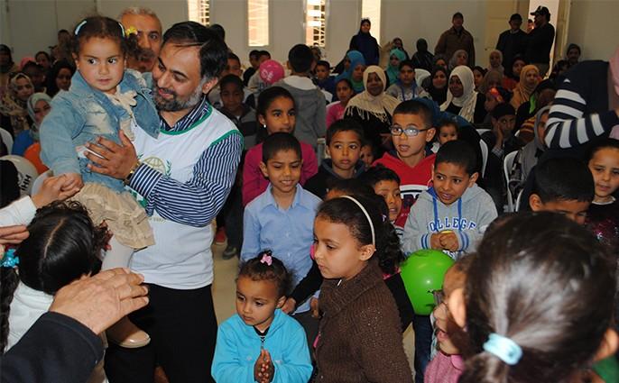 İHH'dan Tunuslu yetimlere yardım
