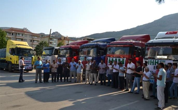 Amasya’dan Suriye’ye 9 TIR’lık yardım malzemesi