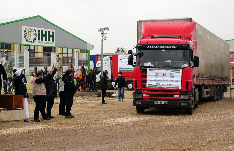İHH’dan Musul’a 22 TIR yardım