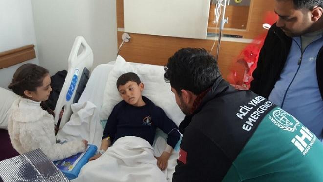 Bana’dan Suriye’de bacakları kopan Abdülbasit’e ziyaret