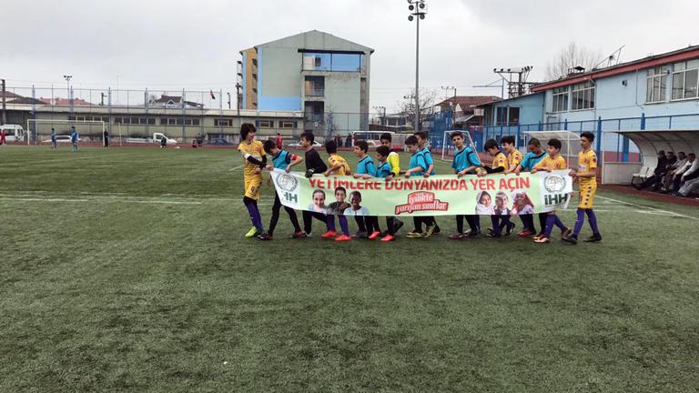 Minik yüreklerden yetimlere anlamlı destek