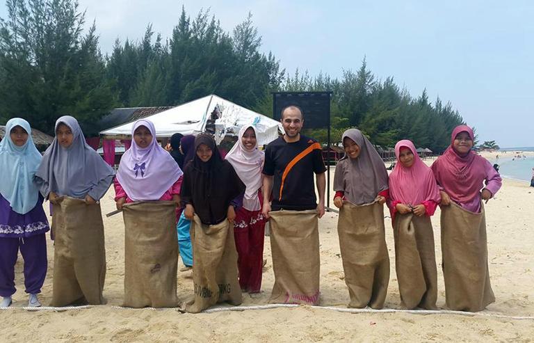 IHH Puts a Smile on Indonesian Orphans’ Faces