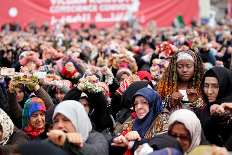 Vicdanlı kadınlardan sessiz çığlık!