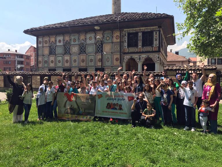 Makedonya'da Yetim Dayanışma Günleri