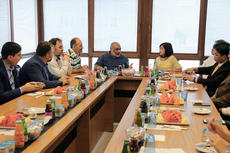 Tayland Büyükelçisinden İHH’ya ziyaret