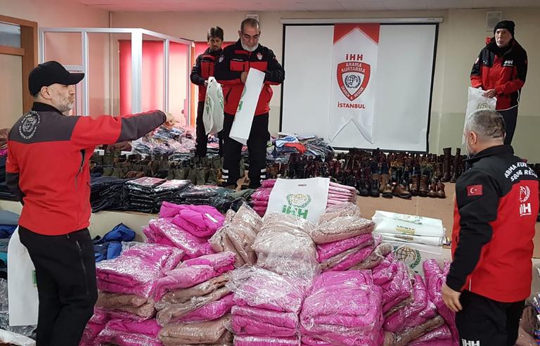 İstanbul’dan Maraş’a yardım