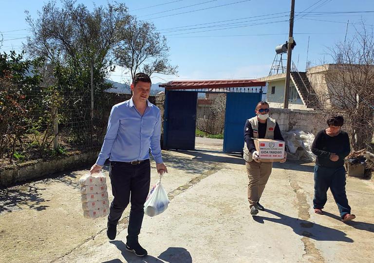 Arnavutluk’a yardım