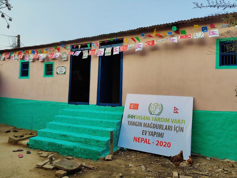 Nepal fire victims get new homes