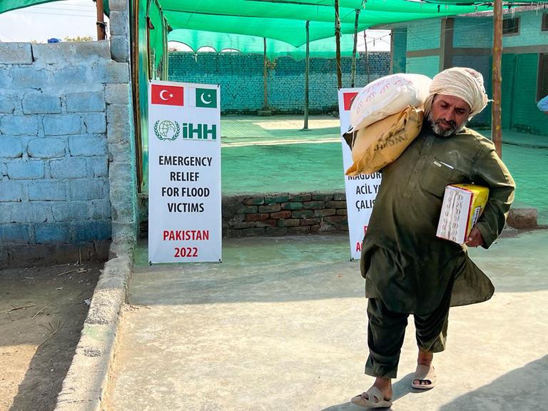 IHH Takes Action for Pakistan