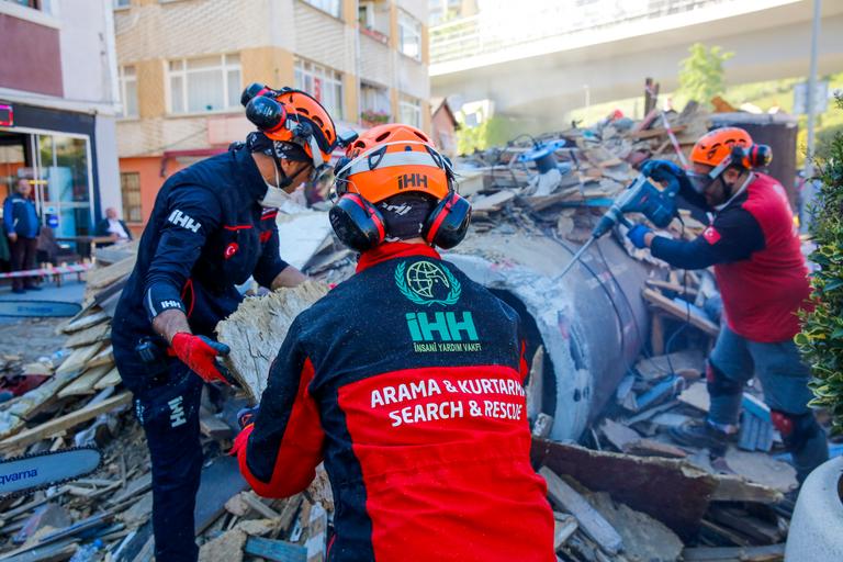 İHH Arama Kurtarma Ekipleri 2022’de 215 operasyona katıldı