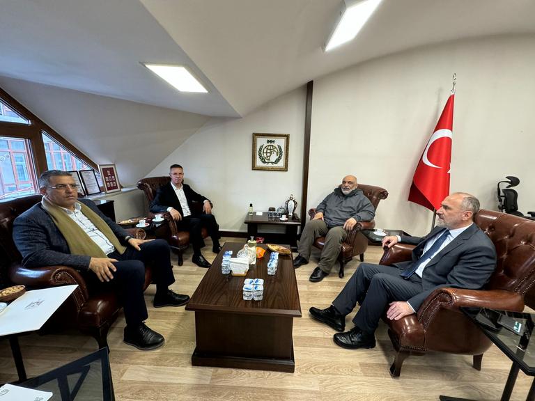 Filistin Büyükelçisinden İHH’ya ziyaret