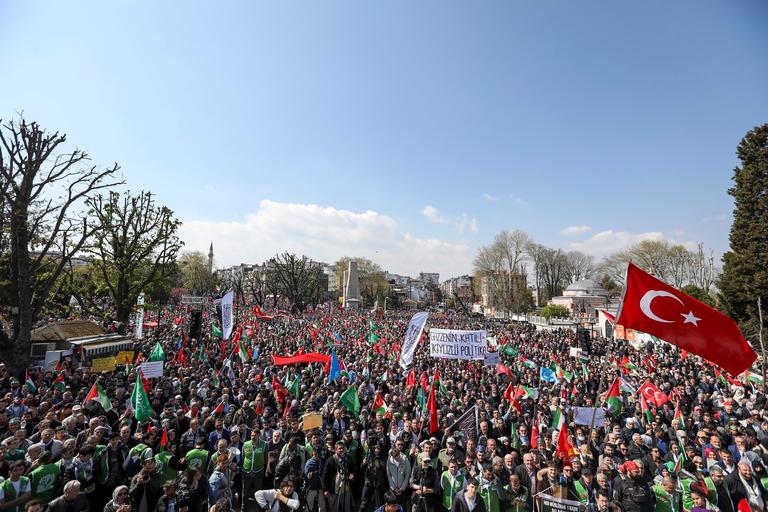 Massive Gaza March in Istanbul Joined by 300,000 People