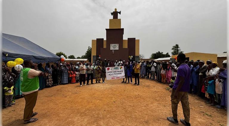 İHH Mali’de 2 cami ve 1 su kuyusu açtı
