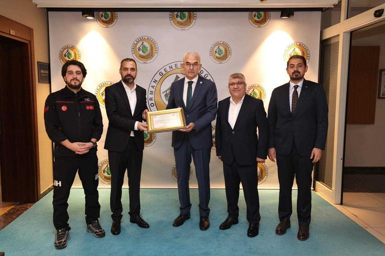 İHH’dan Orman Genel Müdürü Bekir Karacabey’e ziyaret