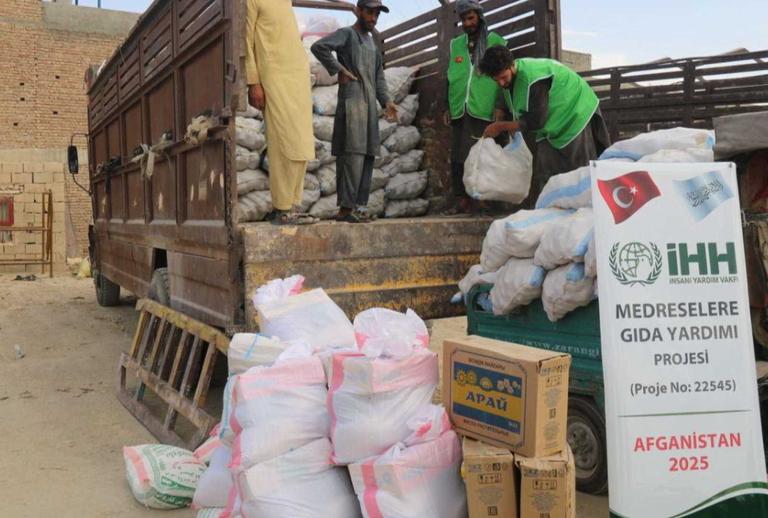 Afganistan’da halk kuraklık sebebiyle zor günler yaşıyor