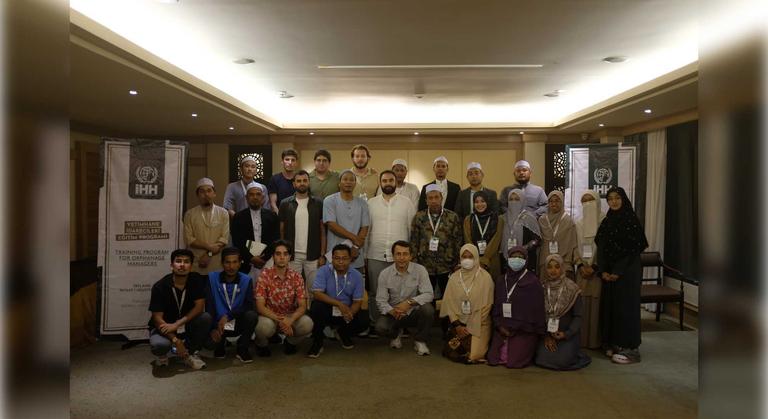 100 مسؤول دار أيتام أنهوا برنامج التدريب الإداري ضمن هيئة الإغاثة الإنسانية IHH