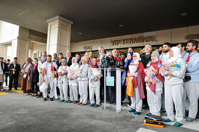 Özgürlük Filosu aktivistleri İstanbul Havalimanı’nda karşılandı