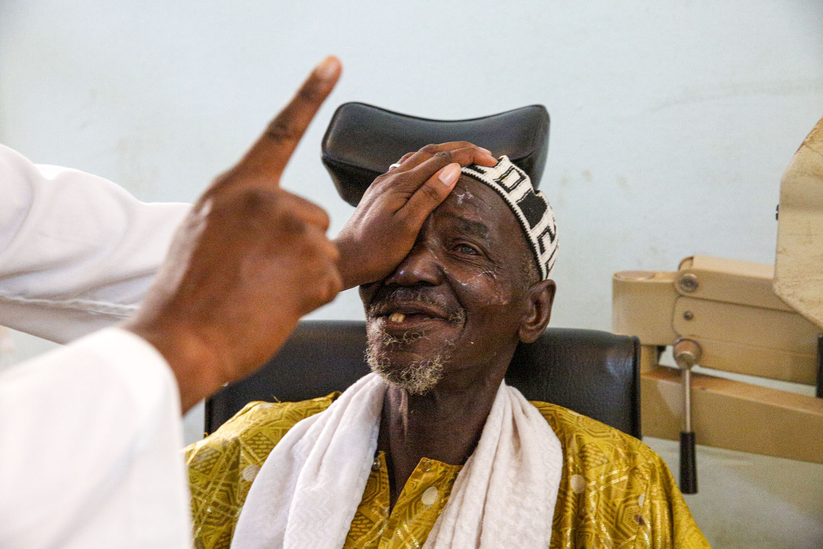 7,427 Cataract Surgeries in Five Countries