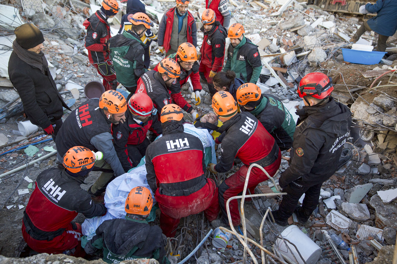 فرق البحث والإنقاذ التابعة لهيئة الإغاثة الإنسانية İHH شاركت في 231 عملية بحث وإنقاذ خلال عام 2023