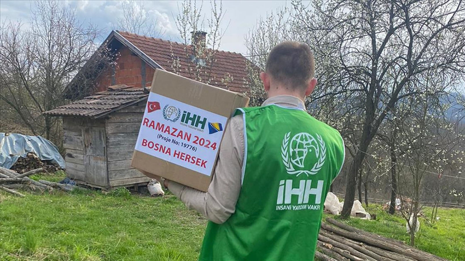 İHH, Ramazan ayında Balkanlar'da binlerce kişiye destek ulaştırdı