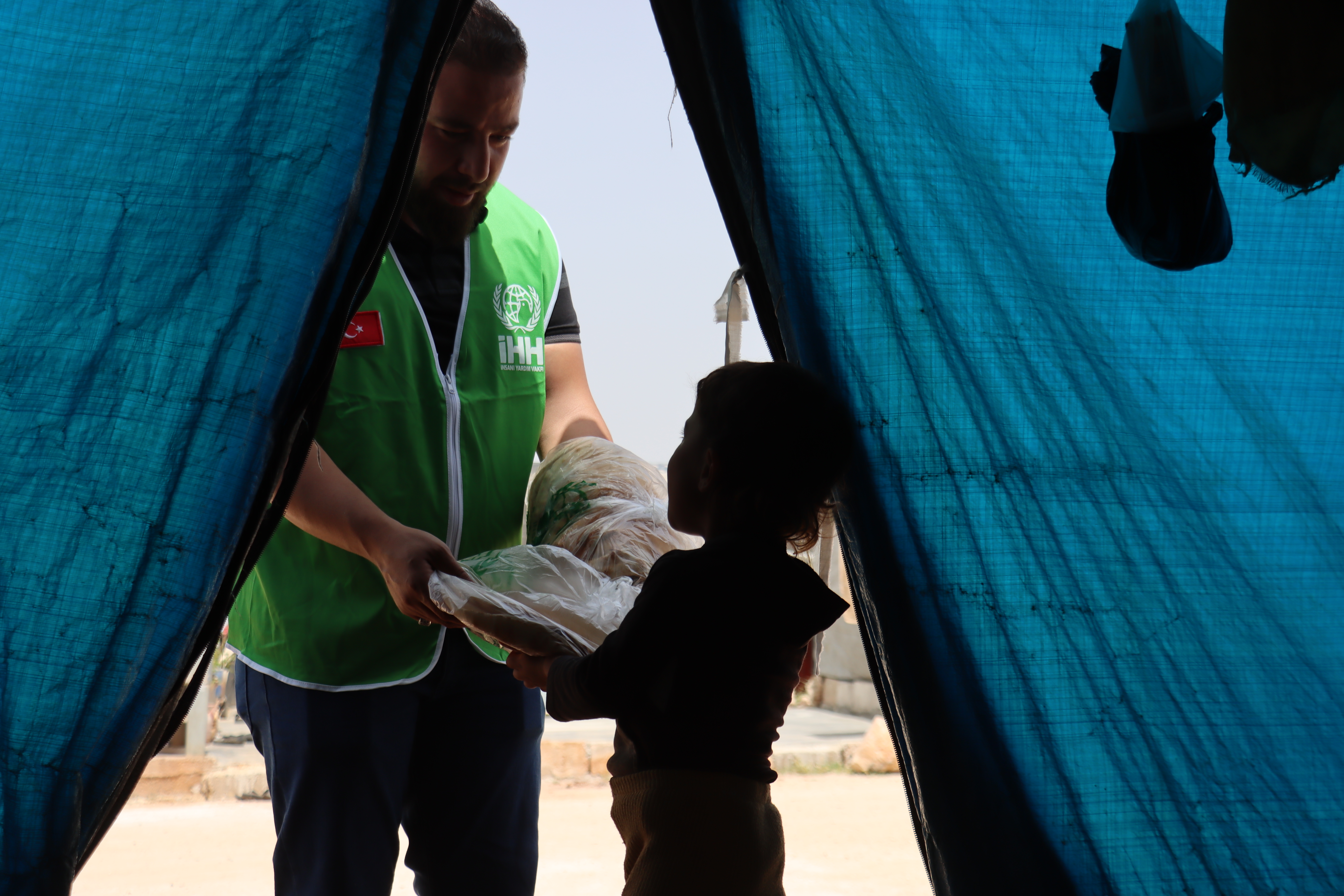 İdlib’deki kamplara her gün 85 bin ekmek