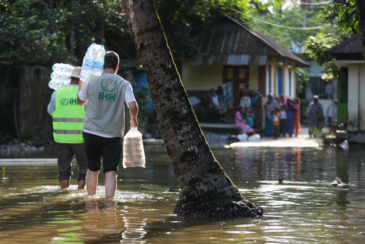 IHH Continues Emergency Aid Efforts in Bangladesh