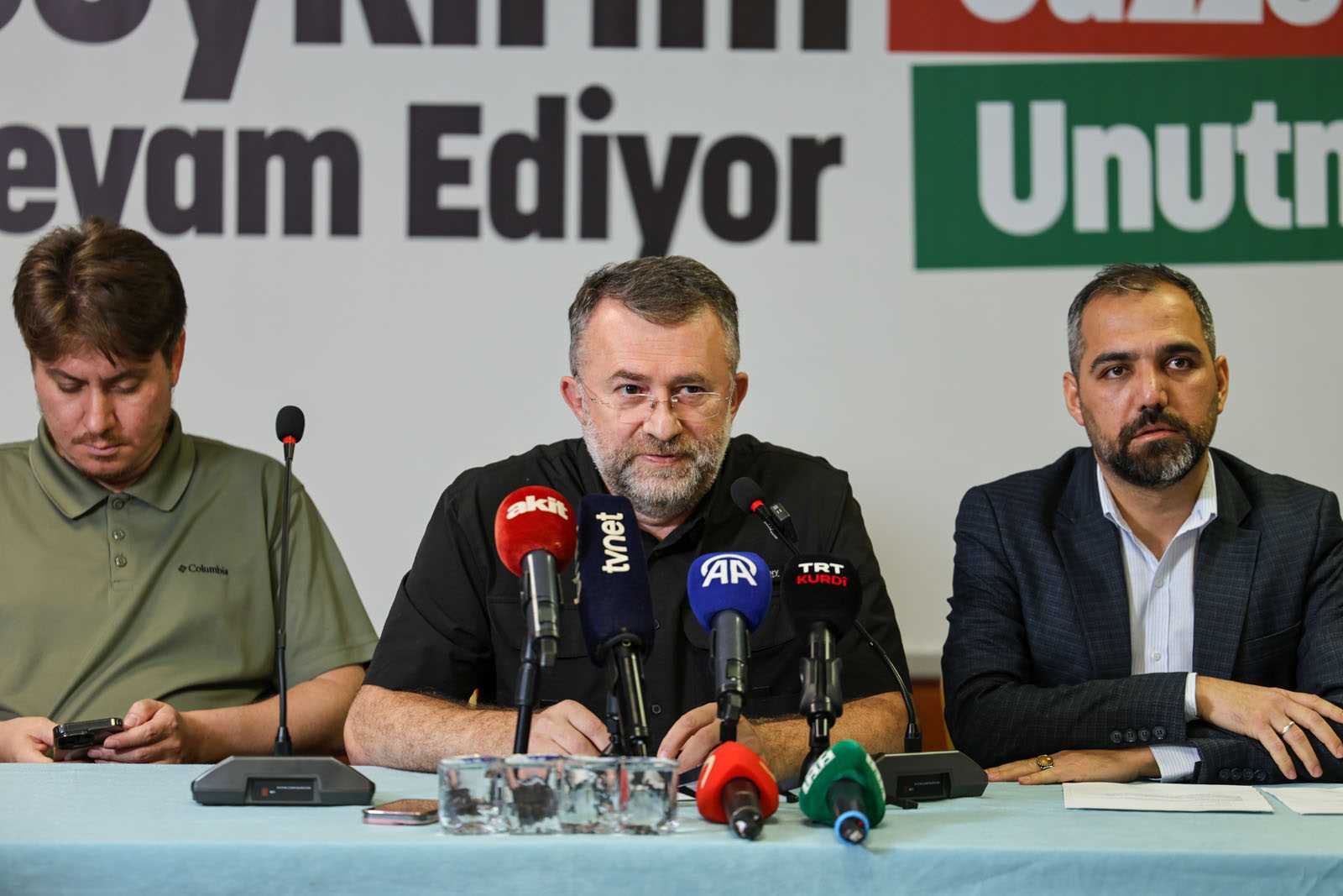 izzet-sahin.jpg