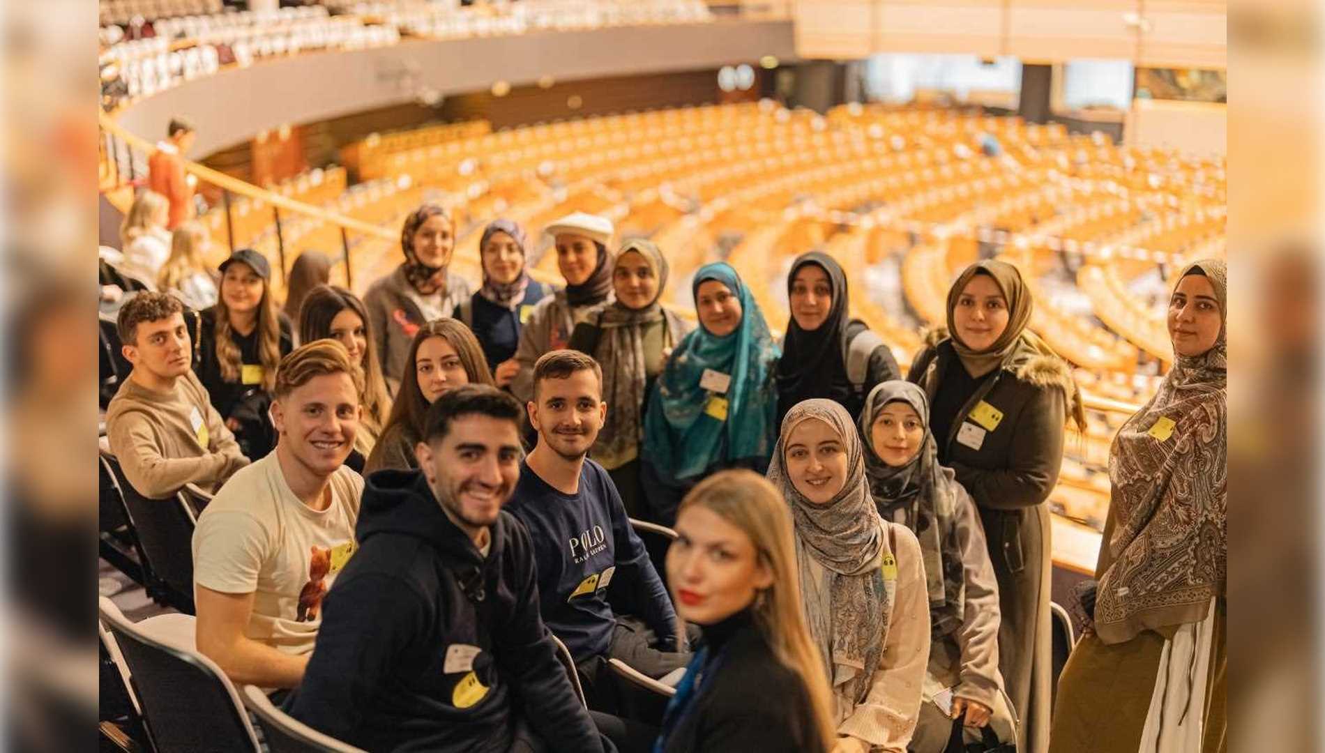 hemicycle.jpg