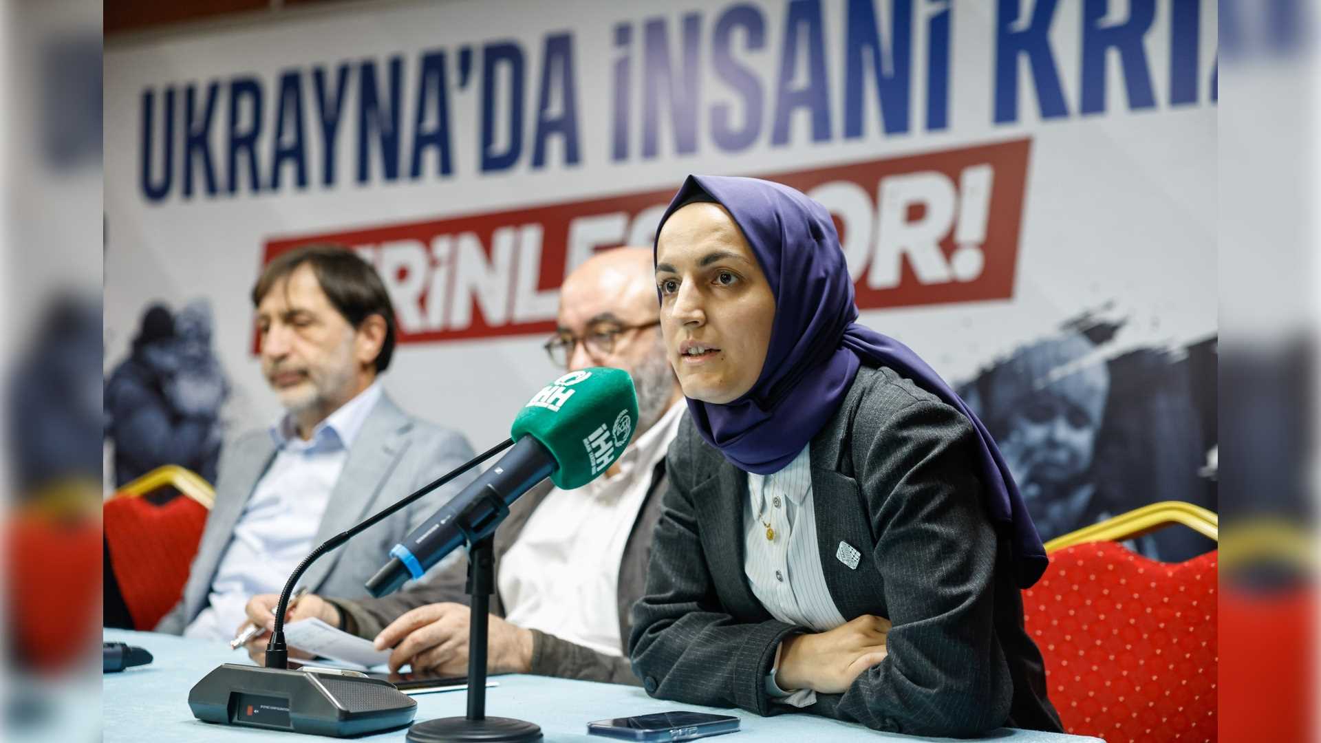 av.-zeynep-ertekin.jpg