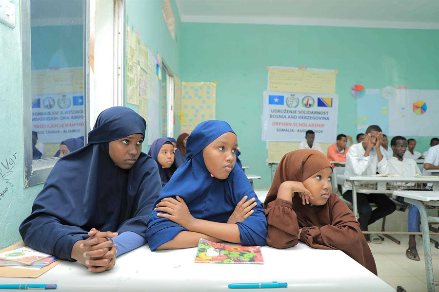 Somali Yetimlere Eğitim Desteği